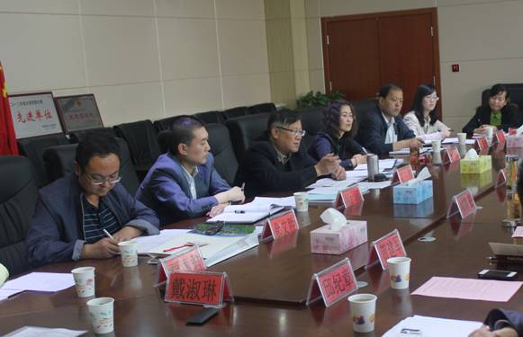 協(xié)調(diào)對接，有序推進(jìn)保稅物流中心項(xiàng)目建設(shè)